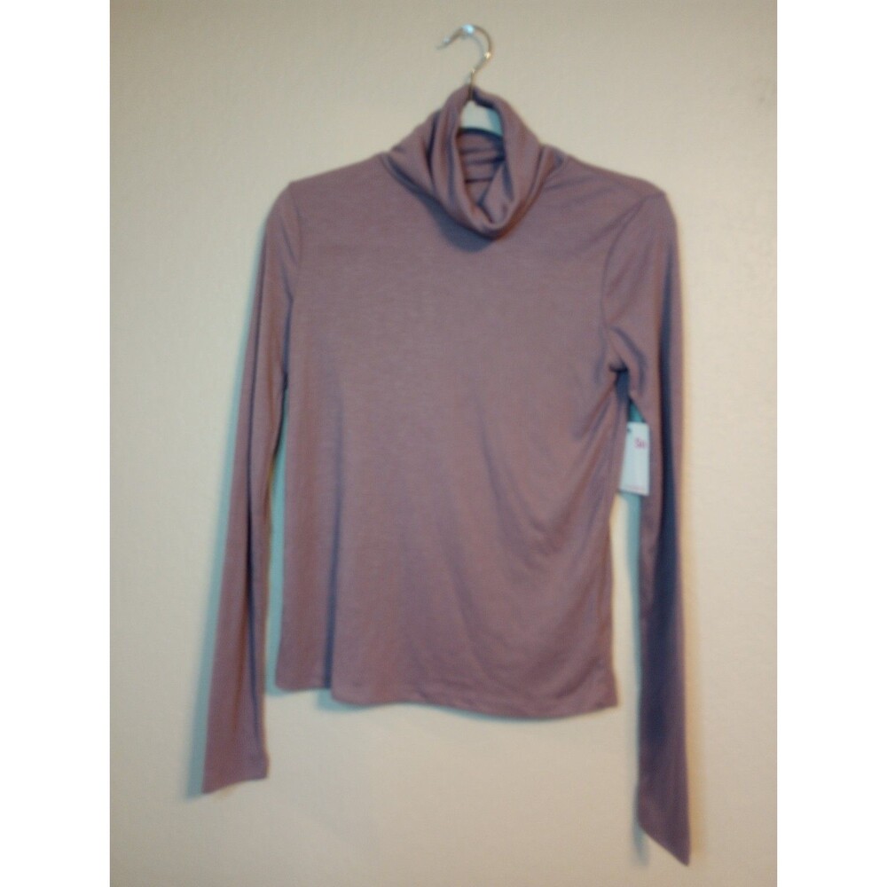 SO Women's Favorite Turtleneck Long Sleeve Top Size XS Mauve Ribbed Stretch NWT